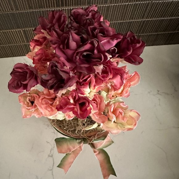 Decorative Wire Basket and Roses in Terracotta Pot - Picture 4 of 11